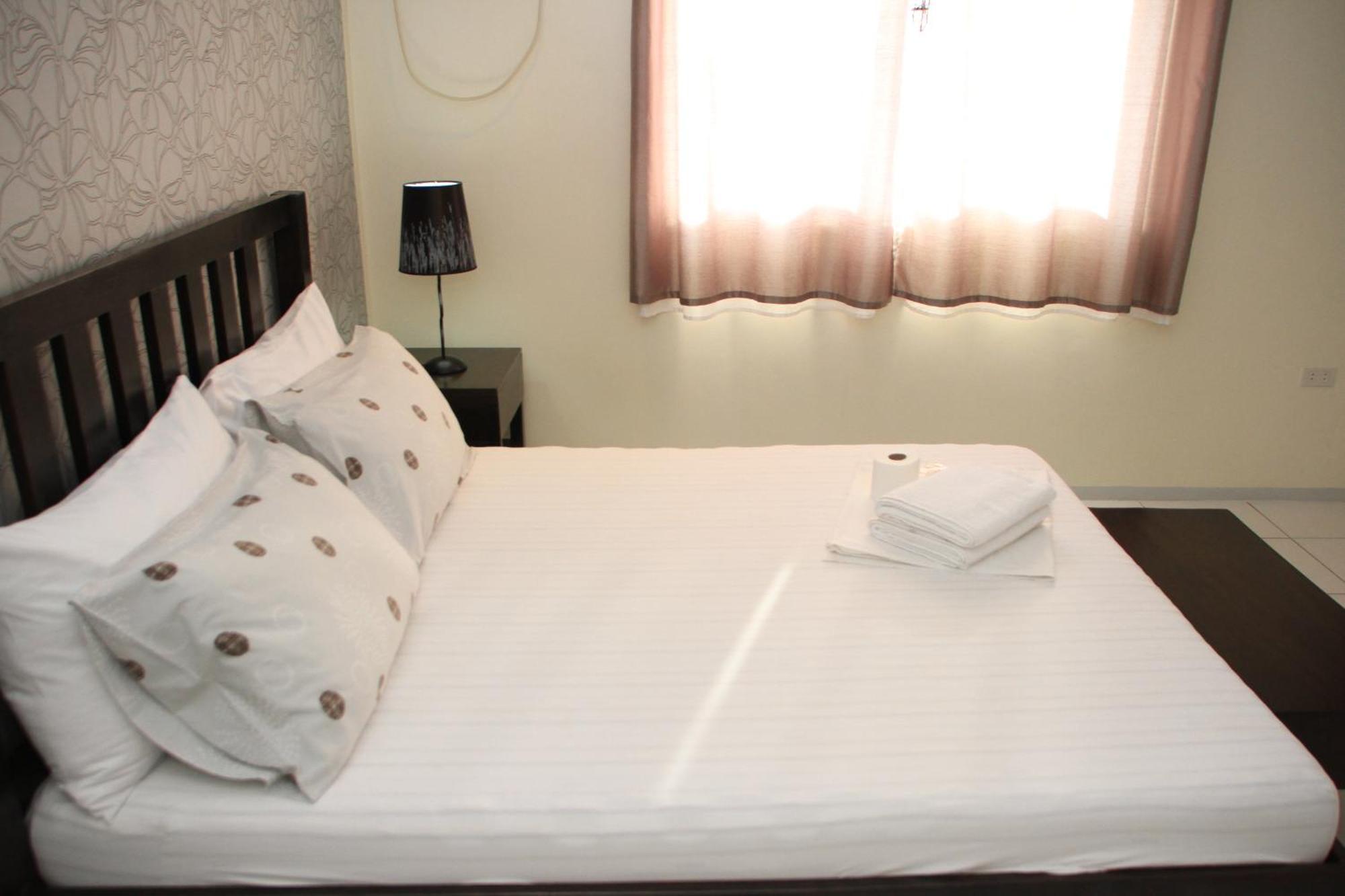 Victoria'S Bed & Breakfast Puerto Galera Room photo